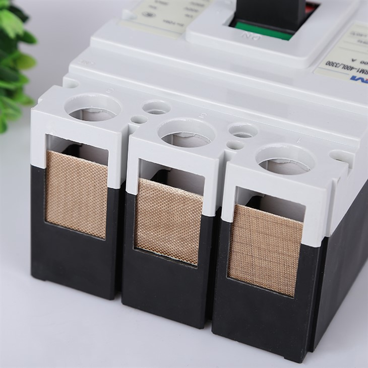 DC Molded Case Circuit Breaker factory