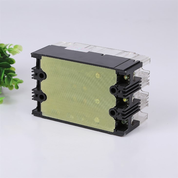 Module Case Circuit Breaker factory