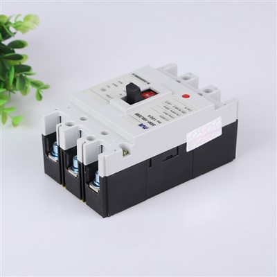 Формован калъф с прекъсвач